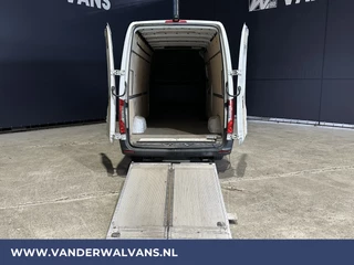 Mercedes-Benz Sprinter Mercedes-Benz Sprinter 316 CDI 163 pk L3H2 *Laadklep* Euro6 Airco | Camera | Navigatie | Apple Carplay Android Auto, Stoelverwarming, Bijrijdersbank - afbeelding nr 4