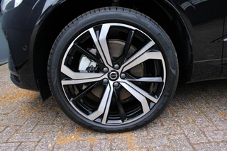 Volvo XC60 Volvo XC60 2.0 T8 Plug-in hybrid AWD Plus Dark | Luchtvering | 360 | H&K | Trekhaak - afbeelding nr 7