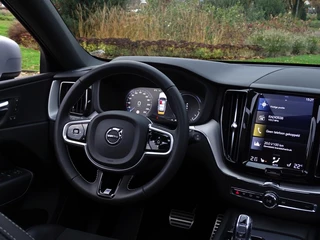 Volvo XC60 Volvo XC60 2.0 T8 408PK TE AWD / Inscription / R-Design / LED - afbeelding nr 20
