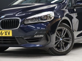BMW 2 Serie BMW 2 Serie Active Tourer 218i High Executive [TREKHAAK AFNEEMBAAR, GROOT NAVIGATIE, HEAD-UP, HALF LEDER, STOELVERWARMING, PDC ACHTER, CRUISE, CLIMATE, NIEUWSTAAT] - afbeelding nr 23