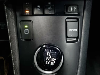 Toyota Auris Toyota Auris 1.8 Hybrid Touring Sports Executive / Pano - afbeelding nr 37