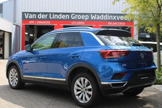 Volkswagen T-Roc Volkswagen T-Roc 1.5 TSI Sport 150PK! Virtual/Navi/17