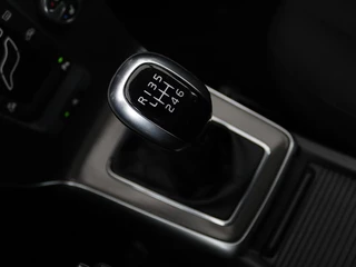 Volvo V40 Volvo V40 1.6 T2 Momentum | Stoelverwarming | Trekhaak |  Xenon | Climate control | Cruise control | Parkeerhulp | Bluetooth - afbeelding nr 16