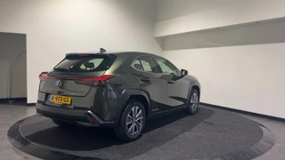 Lexus UX | Elektrisch verstelbare stoelen | Adaptieve cruise control | Lane assist - afbeelding nr 19