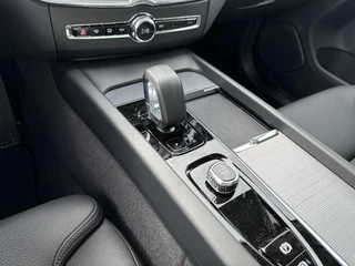 Volvo XC60 Volvo XC60 T8 Plug-in hybrid AWD Ultra Dark | Luchtvering | 360 Camera | Trekhaak | Harman/Kardon | - afbeelding nr 19