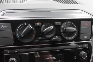 Volkswagen up! Volkswagen up! 1.0 BMT take up! / Airco / Radio / LED Dagrijverlichting / Elektr. ramen voor / Parrot - afbeelding nr 21