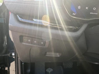 Škoda Octavia Škoda Octavia Combi 1.4 TSI iV PHEV SPORTLINE BUSINESS AUT. Matrix LED | Stuurverwarming | Wegklapbare trekhaak - afbeelding nr 15