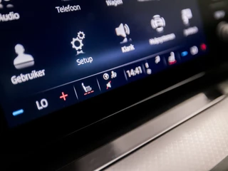 Škoda Octavia Škoda Octavia 1.0 e-TSI Sport Automaat (APPLE CARPLAY, GROOT NAVI, CAMERA, GETINT GLAS, SPORTSTOELEN, STOELVERWARMING, KEYLESS, CRUISE, NIEUWE APK, NIEUWSTAAT) - afbeelding nr 9