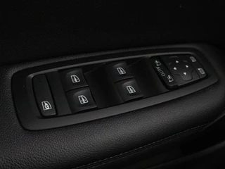Renault Mégane Renault Mégane 1.3 TCe Bose | Camera | Keyless | Carplay |  Navigatie | Sfeerverlichting | Cruise Control | Climate control | Dodehoek detectie - afbeelding nr 30