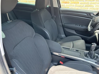 Renault Mégane Estate Renault Megane Estate 1.3 TCe Limited Navigatie/Ecc/Pdc/Led/53.000KM!! - afbeelding nr 10