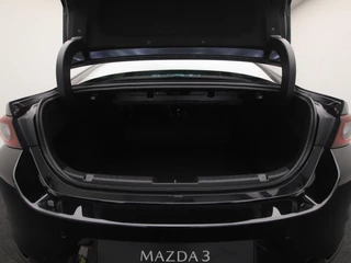 Mazda 3 Mazda 3 2.0 e-SkyActiv-G Exclusive-line met Driver Assistance & Sound Pack, Black Comfort Pack en Design Pack | demo voordeel - afbeelding nr 16