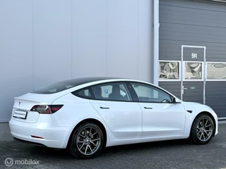 Tesla Model 3 Tesla Model 3 Standard Range 60kWh LFP Facelift - warmtepomp - afbeelding nr 4