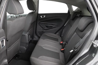 Ford Fiesta Ford Fiesta 1.0 EcoBoost Titanium | Camera | Trekhaak |  Climate control | Navigatie | Cruise control | Verwarmde voorruit | PDC | Regensensor - afbeelding nr 6