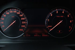 BMW 3 Serie BMW 3-serie Touring 318i M Sport Edition (STOELVERWARMING, NAVIGATIE, PARKEERSENSOREN, AUTOMAAT, CRUISE CONTROL, NL-AUTO) - afbeelding nr 18
