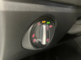 Volkswagen up! Volkswagen UP! High Up! 75PK !!| Black pakket | Climate control | Cruise control | Parkpilot| 17