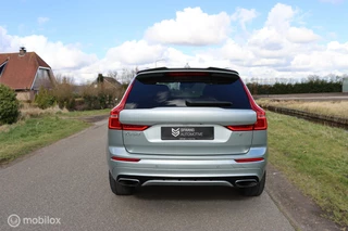 Volvo XC60 Volvo XC60 2.0 T8 Twin Engine AWD R-Design / Pano / Bowers - afbeelding nr 41