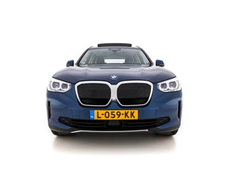 BMW iX3 (INCL-BTW) *PANO | FULL-LED | ADAPTIVE-CRUISE | VERNASCA-FULL-LEATHER | NAVI-FULLMAP | DIGI-COCKPIT | BLIND-SPOT | MEMORY-PACK | CAMERA | AMBIENT-LIGHT | DAB+ | SPORTSEATS | 19''ALU* - afbeelding nr 2