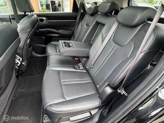 Kia Sorento Sorento 1.6T 267pk PHEV Hybrid 4WD Panorama dak  Smart key , Navigatie , Camera , Lederen bekleding incl. stoel & stuur verwarming , Parkeerhulp Voor& Achter Priveglas , - afbeelding nr 26