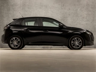 Peugeot 208 (APPLE CARPLAY, GROOT NAVI, LM VELGEN, PARKEERSENSOREN, SPORTSTOELEN, CRUISE, LANE ASSIST, ELEK PAKKET, NIEUWSTAAT) - afbeelding nr 4