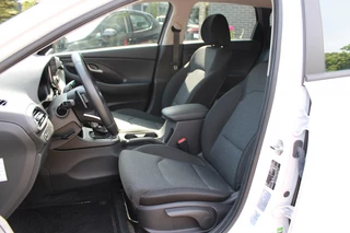 Hyundai i30 Hyundai i30 Wagon 1.0 T-GDI Comf.Smart Aut. Navi/Led/Pdc/Cam/16