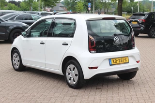 Volkswagen up! Volkswagen up! 1.0 BMT take up! / Airco / Radio / LED Dagrijverlichting / Elektr. ramen voor / Parrot - afbeelding nr 3