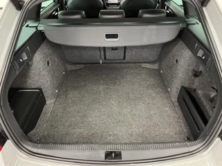 Škoda Octavia Škoda Octavia Combi 2.0 TDI RS /184PK / AUTOMAAT / LEDER / PANODAK / Trekh. 1600KG. - afbeelding nr 51