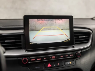 Kia Ceed Sportswagon (APPLE CARPLAY, GROOT NAVI, CAMERA, CLIMATE, SPORTSTOELEN, TREKHAAK, CRUISE, DAB+, NIEUWSTAAT) - afbeelding nr 13