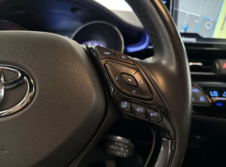 Toyota C-HR Toyota C-HR 1.2 Bi-Tone | CAMERA | NAVI | KEYLESS | LMV | METALLIC | LED - afbeelding nr 18