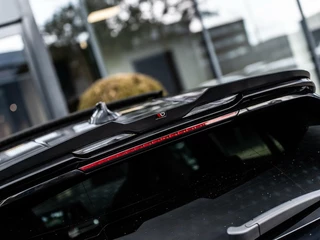 BMW 1 Serie BMW 1-serie M135i xDrive High Executive|PANO|MAXTON|19'' - afbeelding nr 41