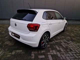 Volkswagen Polo Volkswagen Polo 2.0 TSI DSG GTI Pano/Led/Beats/Virtual/1eEig! - afbeelding nr 24